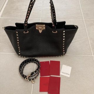 ヴァレンティノ(VALENTINO)のヴァレンティノ VALENTINO ロックスタッツ2waySM ショルダー(ショルダーバッグ)