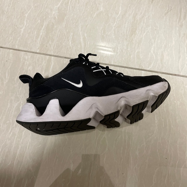 NIKE(ナイキ)のナイキ RYZ365 ウィメンズ スニーカー NIKE レディースの靴/シューズ(スニーカー)の商品写真