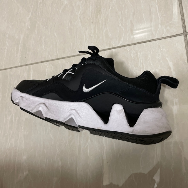 NIKE(ナイキ)のナイキ RYZ365 ウィメンズ スニーカー NIKE レディースの靴/シューズ(スニーカー)の商品写真