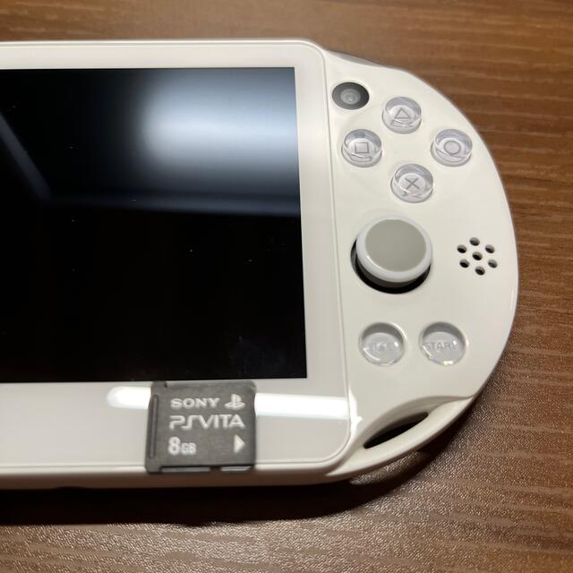 PlayStation Vita(プレイステーションヴィータ)のSONY PlayStationVITA 本体  PCH-2000 ZA12 エンタメ/ホビーのゲームソフト/ゲーム機本体(携帯用ゲーム機本体)の商品写真