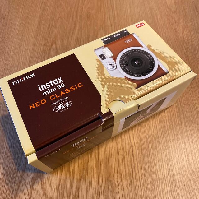 富士フイルム(フジフイルム)のFUJI FILM INSTAX MINI 90 ネオクラシック BROWN スマホ/家電/カメラのカメラ(フィルムカメラ)の商品写真