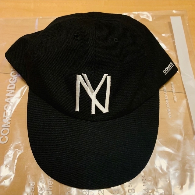 COMESANDGOES(カムズアンドゴーズ)のCOMESANDGOES  BLACK YANKEES CAP  メンズの帽子(キャップ)の商品写真