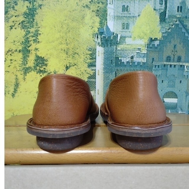 trippen(トリッペン)の【美品】トリッペンtrippen Once-cuoio 36 カーキ レディースの靴/シューズ(ローファー/革靴)の商品写真