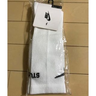 ステューシー(STUSSY)のStussy Nike 靴下 Lサイズ ホワイト(ソックス)