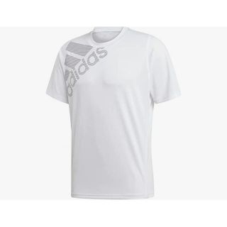 アディダス(adidas)のadidas Tシャツ(Tシャツ/カットソー(半袖/袖なし))