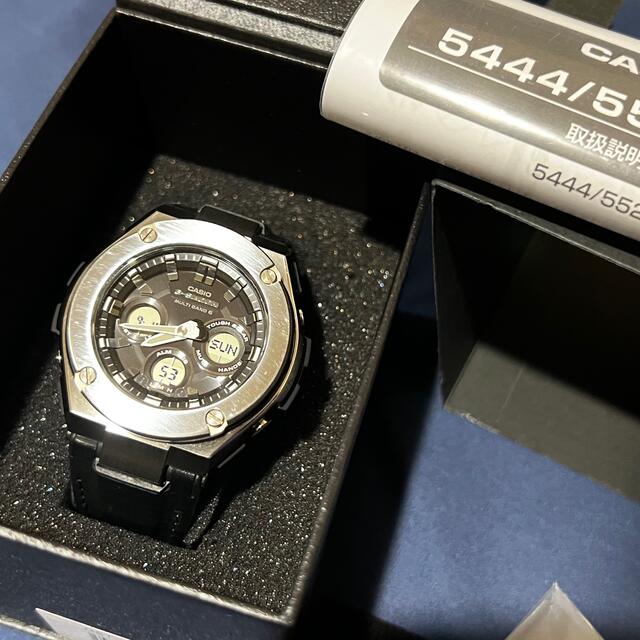 G-SHOCK gst-w300