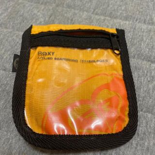 ロキシー(Roxy)の小物ケース 腕はめバンドあり(トレーニング用品)