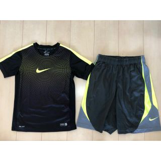 ナイキ(NIKE)のよっつぁん♡様専用　ナイキ　NIKE⭐️カッコいいセット　140cm(その他)