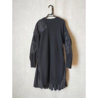 sacai(プリーツ ・ ひざ丈ワンピース)のフリマアイテム一覧 sacai(プリーツ ・ ひざ丈ワンピース)のフリマアイテム一覧