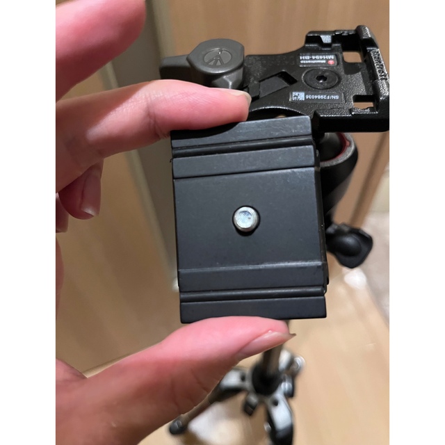 Manfrotto(マンフロット)のマンフロット befree advanced  三脚 MKBFRTC4-BH スマホ/家電/カメラのスマホアクセサリー(その他)の商品写真