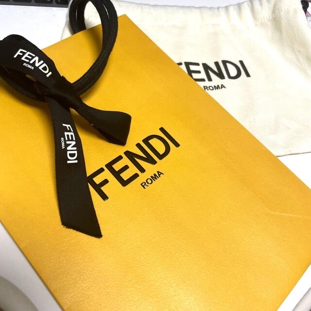 【これからの季節に】FENDI   フェンディ　ファー　カチューシャ 5