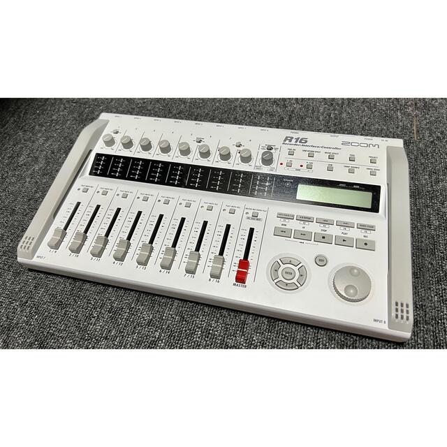 ZOOM R16「MTRに加え野外などの簡単なライブ現場でも活躍 ZOOM R16「MTRに加え野外などの簡単なライブ現場でも活躍