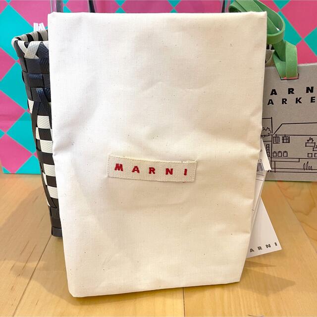 新品未使用 マルニ MARNI marni カゴバッグ ステンシルバッグ 黒色