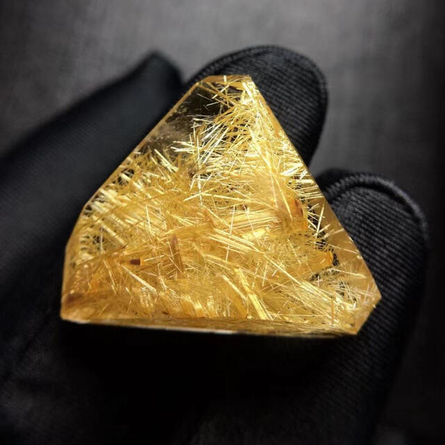 天然】タイチンクオーツ ルース 6.7g-