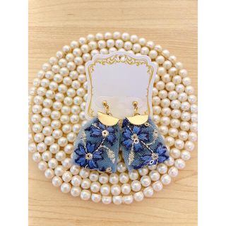 インド刺繍リボン　ピアス(ピアス)