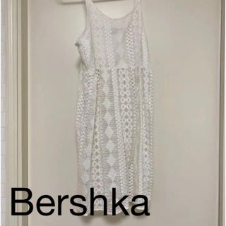 ベルシュカ(Bershka)のワンピース　ミニワンピ　膝丈　ベルシュカ　bershka(ひざ丈ワンピース)