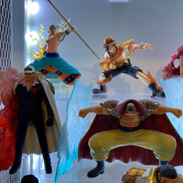 ONE PIECE(ワンピース)のワンピース  スーパーエフェクト能力者（超新星）フィギュア 9体セット ハンドメイドのおもちゃ(フィギュア)の商品写真