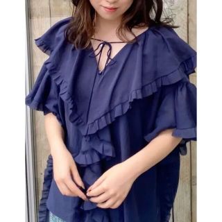 COCO DEAL - COCO DEAL BIGフリルブラウス 新作完売の通販 by