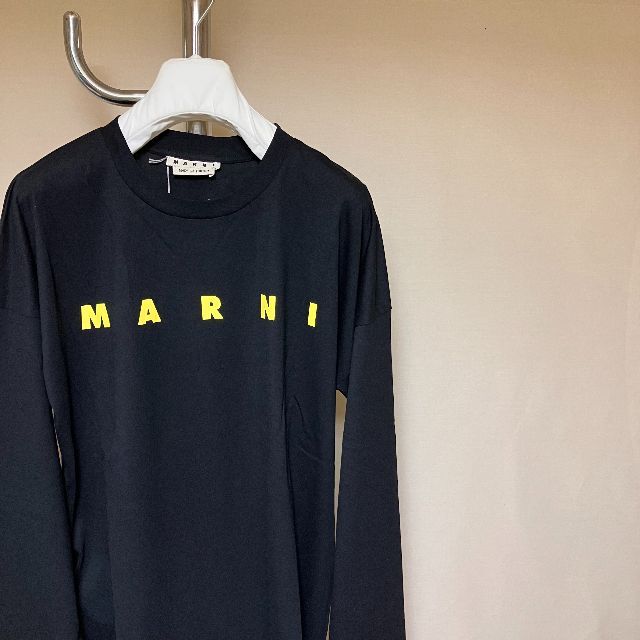 Marni(マルニ)の新品 46 21ss MARNI ロゴTシャツ ロンT 長袖 黒 2399 メンズのトップス(Tシャツ/カットソー(七分/長袖))の商品写真