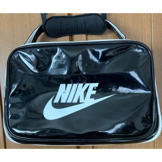 ⭐️中高生にお薦め❗️⭐️ナイキ　エナメルスポーツバッグ(その他)