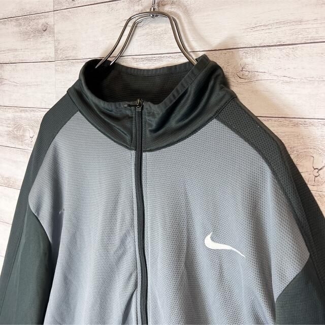 NIKE(ナイキ)の【US古着　良品】ナイキ　ジャージ　サイズXXL グレー メンズのトップス(ジャージ)の商品写真