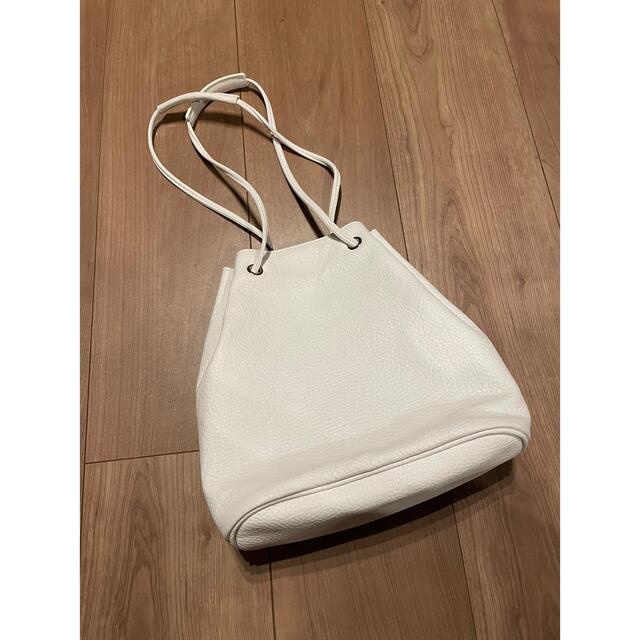 Cisei - 極美品 シセイ ドローストリング ハンドバッグ 巾着 シボ革 ホワイト 白の通販 by LEON19781013's shop