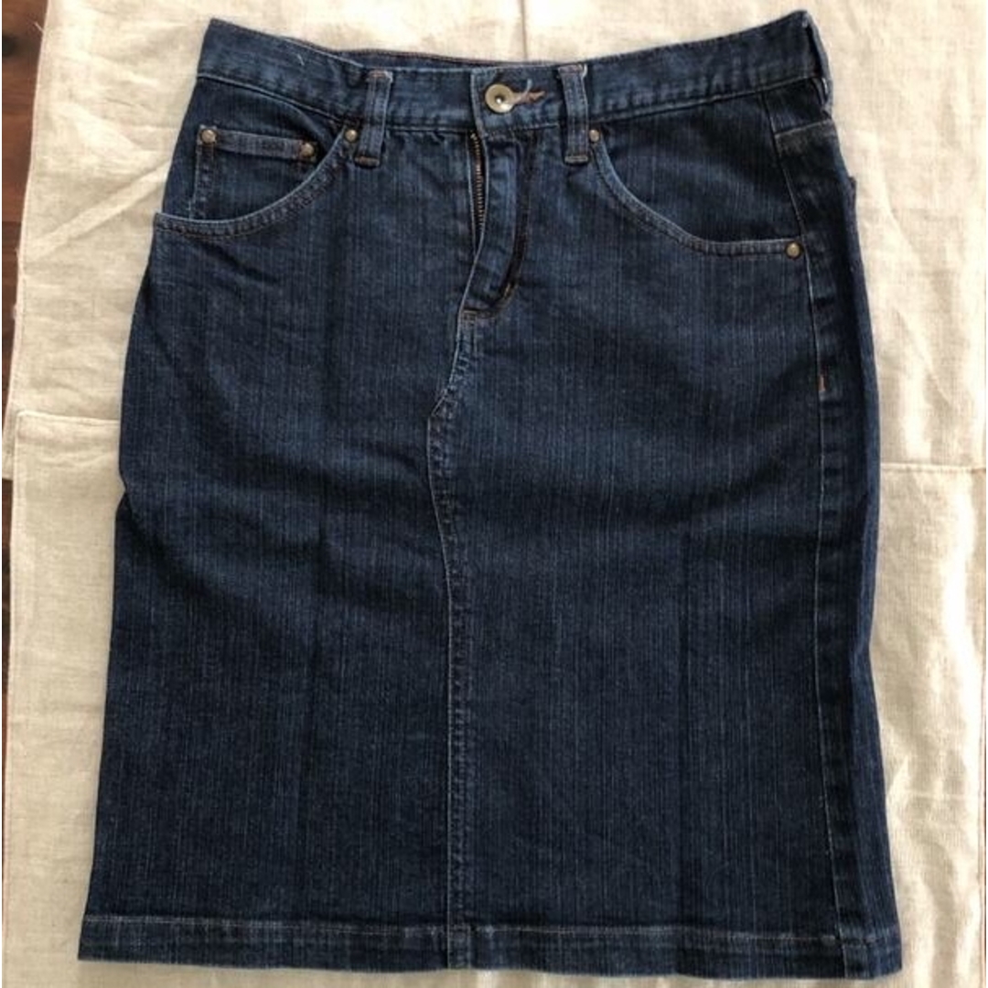 MUJI (無印良品)(ムジルシリョウヒン)のデニムタイトスカート 無印良品　サイズ61 レディースのスカート(ひざ丈スカート)の商品写真