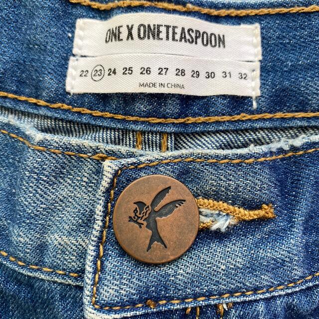 Ron Herman(ロンハーマン)のone teaspoon ワンティースプーン デニムショートパンツ 23サイズ レディースのパンツ(デニム/ジーンズ)の商品写真