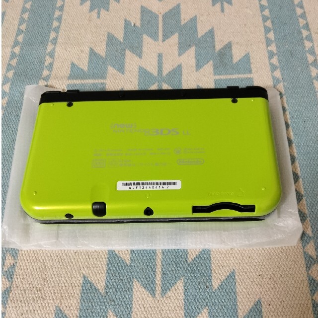 「Newニンテンドー3DS LL ライム×ブラック」未使用品