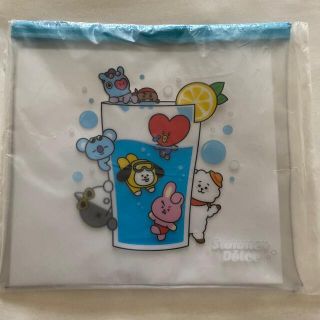 ビーティーイシビル(BT21)のBT21 公式カフェ　クリアポーチ　新品未使用(キャラクターグッズ)