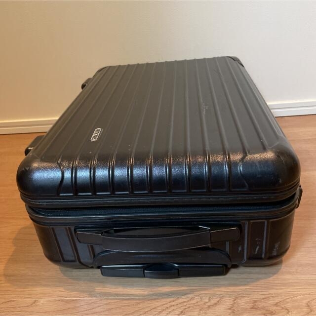 RIMOWA(リモワ)のリモワ　サルサ2輪　32L  黒　軽量スーツケース　機内持込可 メンズのバッグ(トラベルバッグ/スーツケース)の商品写真