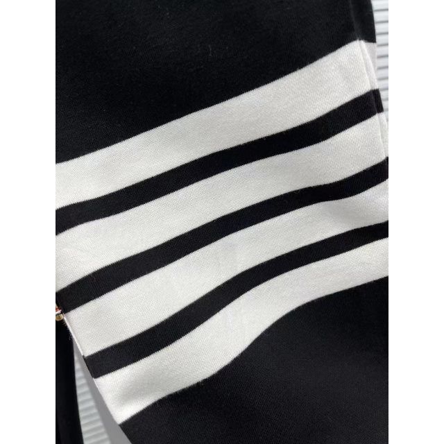 ざいます THOM BROWNE - THOM BROWNE パンツの通販 by えさき's shop ...