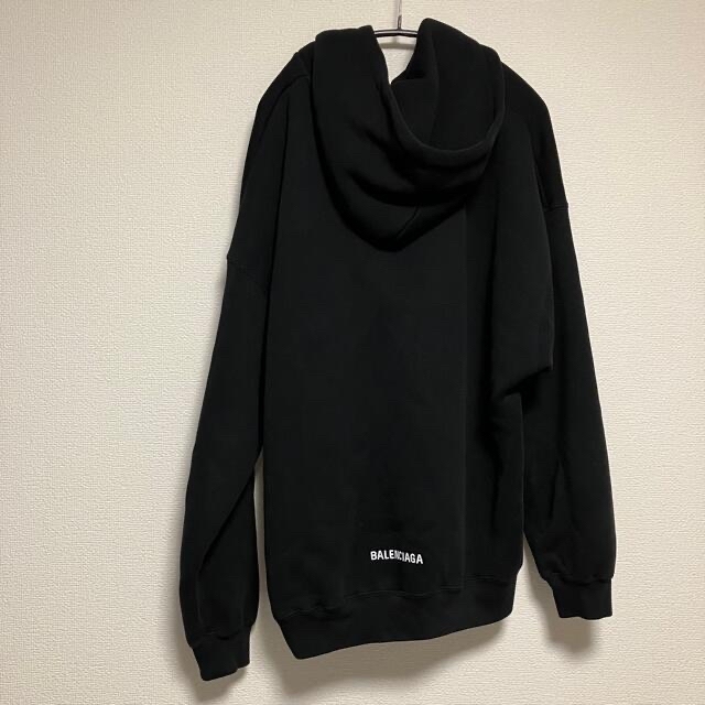 Balenciaga(バレンシアガ)のbalenciaga  オーバーサイズフーディ　パーカー メンズのトップス(パーカー)の商品写真