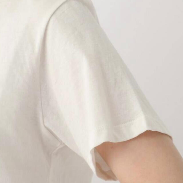 OPAQUE.CLIP(オペークドットクリップ)の2626 OPAQUE.CLIP  ワールド　Tシャツ ホワイト M 新品未使用 レディースのトップス(Tシャツ(半袖/袖なし))の商品写真