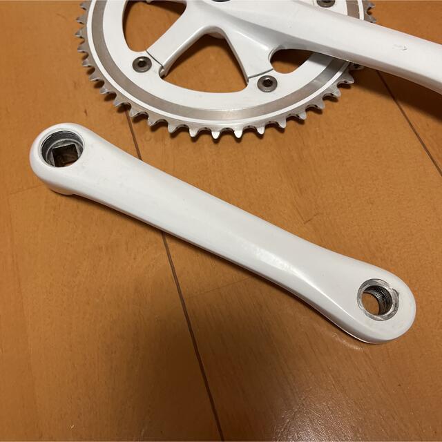 オールアルミ合金　クランクセット　４６Ｔ　170mm　白 スポーツ/アウトドアの自転車(パーツ)の商品写真
