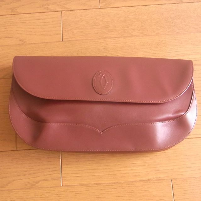 Cartier(カルティエ)の美品 Cartier カルティエ クラッチバッグ レッド 19×35×4cm レディースのバッグ(クラッチバッグ)の商品写真