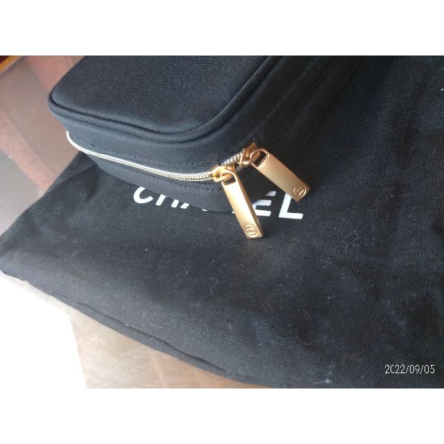 CHANEL(シャネル)の🍀これが最終プライスです🍀シャネルマルチポーチ コスメ/美容のメイク道具/ケアグッズ(メイクボックス)の商品写真