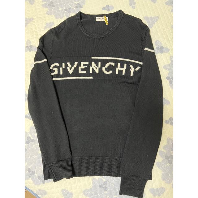 GIVENCHY ニットトップス