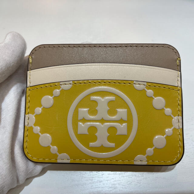 Tory Burch(トリーバーチ)のRR385 トリーバーチ　パスケース　黄色い レディースのファッション小物(パスケース/IDカードホルダー)の商品写真