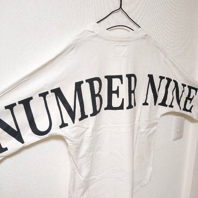 NUMBER (N)INE(ナンバーナイン)のナンバーナイン ホワイト 長袖Tシャツ バックプリント カットソー ユニセックス レディースのトップス(Tシャツ(長袖/七分))の商品写真