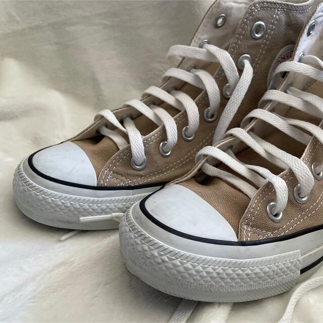 CONVERSE(コンバース)のコンバースハイカット　ベージュ　23.5cm レディースの靴/シューズ(スニーカー)の商品写真