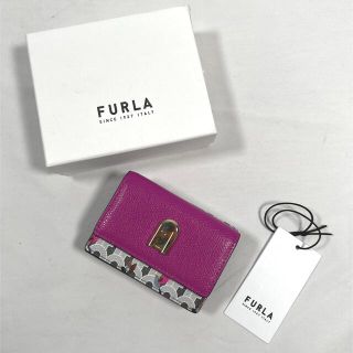 フルラ(Furla)の希少 FURLA三つ折り財布  TRIFOLD アーチロゴ フラミンゴパープル(財布)