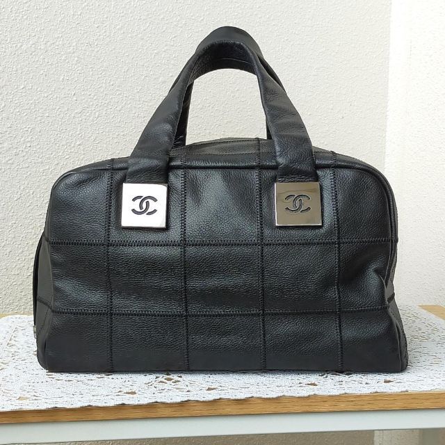 CHANEL(シャネル)の美品✨ CHANEL シャネル チョコバー キャビアスキン ボストンバッグ レディースのバッグ(ボストンバッグ)の商品写真