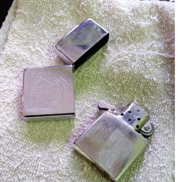 ZIPPO(ジッポー)のジッポ   ゴールドコースト 1994年 ZIPPO  オーストラリア メンズのファッション小物(タバコグッズ)の商品写真