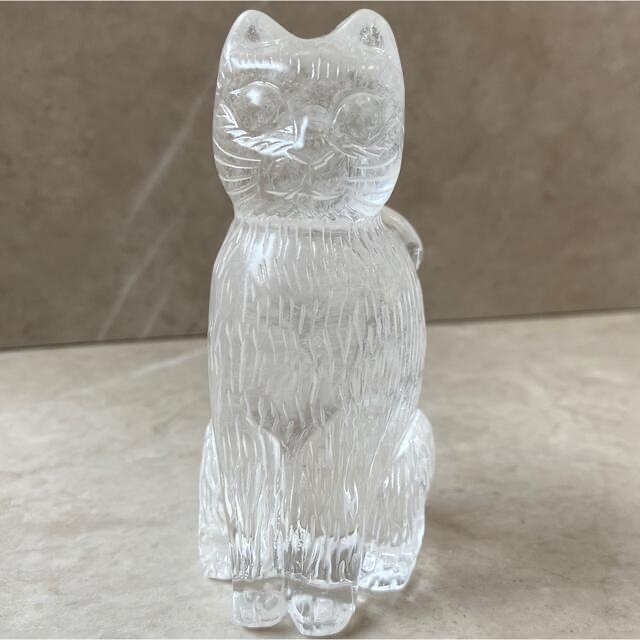 クリアクォーツ　水晶　猫　手彫り　1点物