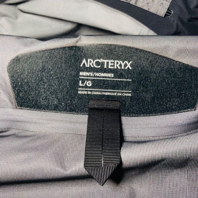 ARC'TERYX(アークテリクス)の新品 BIRDAID付 アークテリクス Bata ベータ LT ジャケット L メンズのジャケット/アウター(マウンテンパーカー)の商品写真