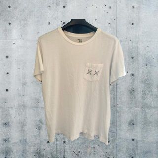 ユニクロ(UNIQLO)の【即購入OK早い者勝ち】 KAWS Tシャツ(Tシャツ/カットソー(半袖/袖なし))