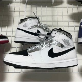 ナイキ(NIKE)のNIKE AIR JORDAN1 MID "Alternate Think16"(スニーカー)