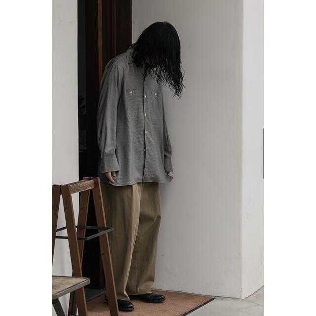 COMOLI(コモリ)のMAATEE&SONS Military Slacks 俺のGUN PAN 1 メンズのパンツ(チノパン)の商品写真