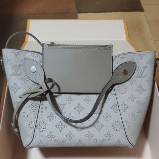 ヴィトン(LOUIS VUITTON) マヒナ ショルダーバッグ(レディース)の通販 ヴィトン(LOUIS VUITTON) マヒナ ショルダーバッグ(レディース)の通販